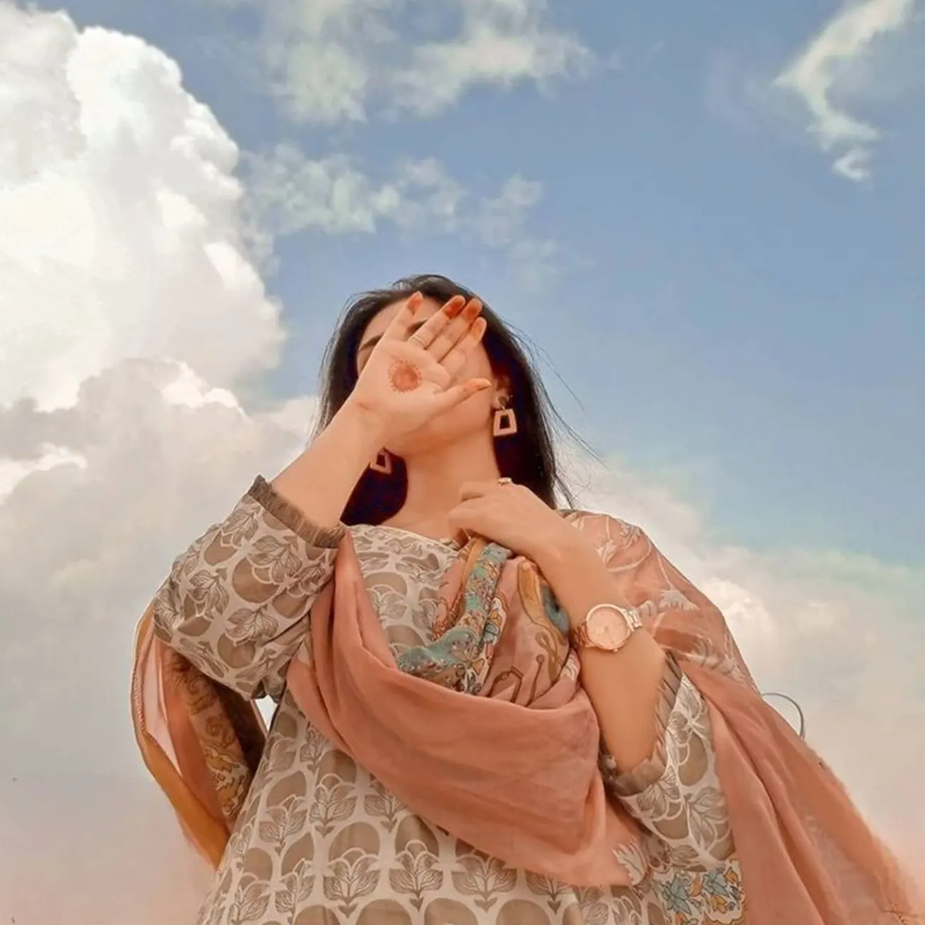 whatsapp dp hidden face